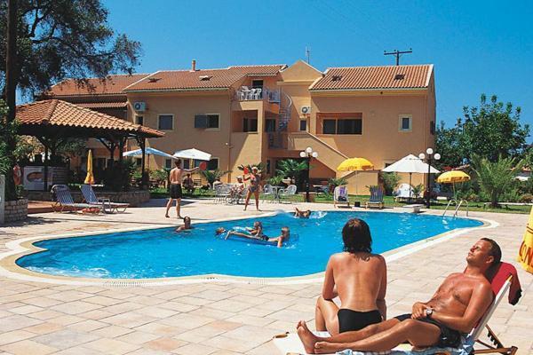 Poseidon Apartments Άγιος Γόρδιος Εξωτερικό φωτογραφία