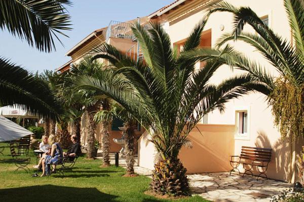 Poseidon Apartments Άγιος Γόρδιος Εξωτερικό φωτογραφία