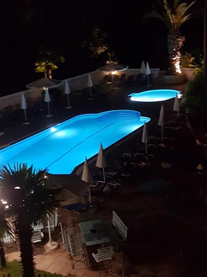 Poseidon Apartments Άγιος Γόρδιος Εξωτερικό φωτογραφία