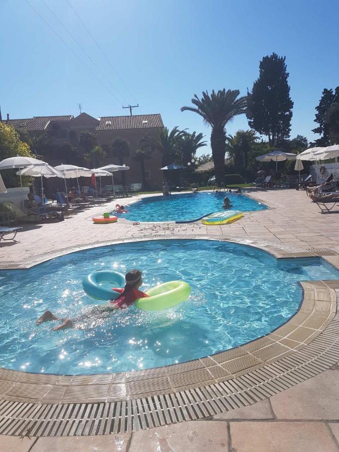Poseidon Apartments Άγιος Γόρδιος Εξωτερικό φωτογραφία